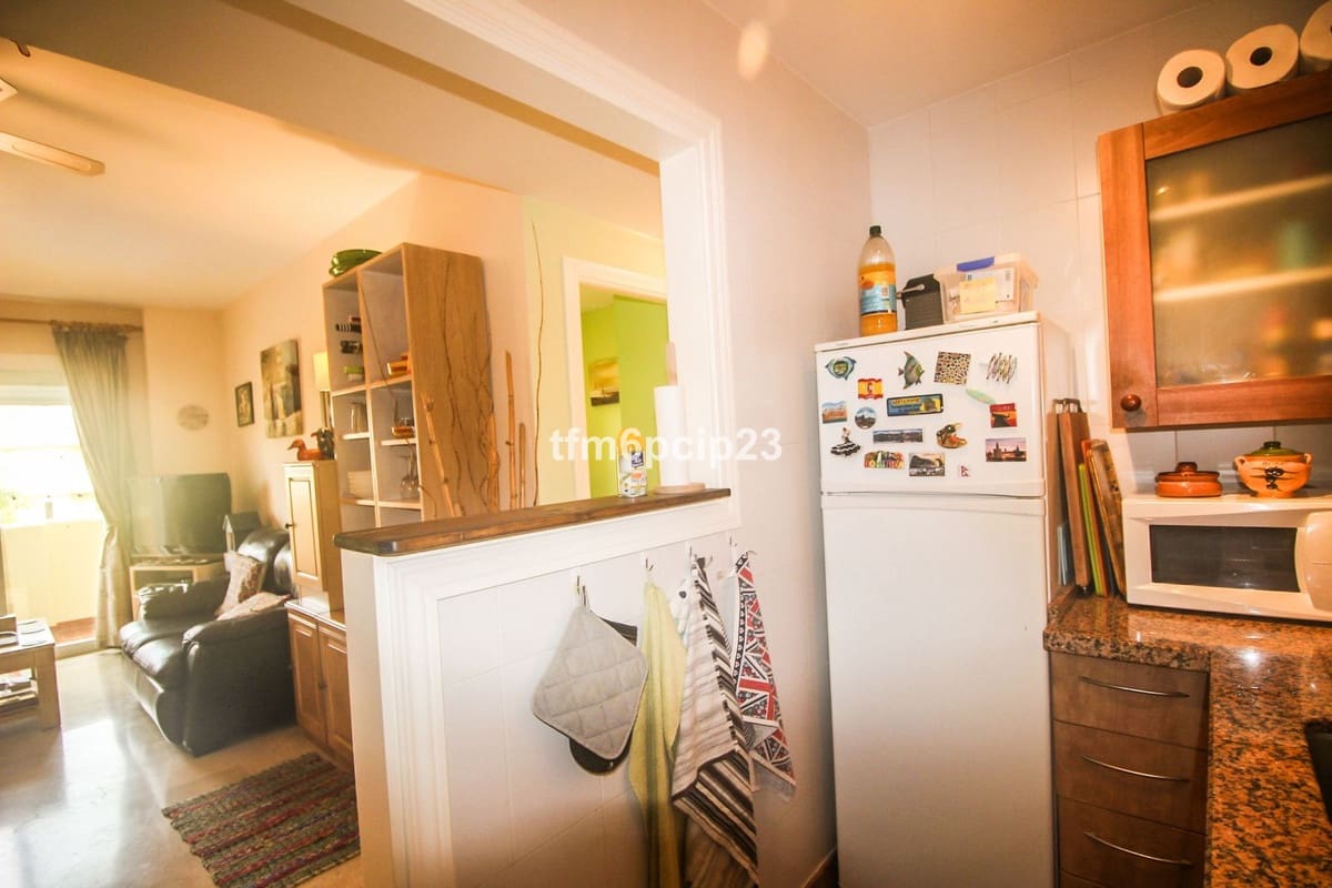 2 sypialnia Penthouse na sprzedaż w Manilva z basenem garażem - 225 000 € (Ref: 9288521)