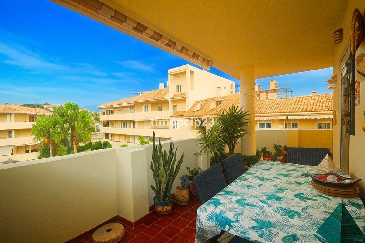 2 sypialnia Penthouse na sprzedaż w Manilva z basenem garażem - 225 000 € (Ref: 9288521)