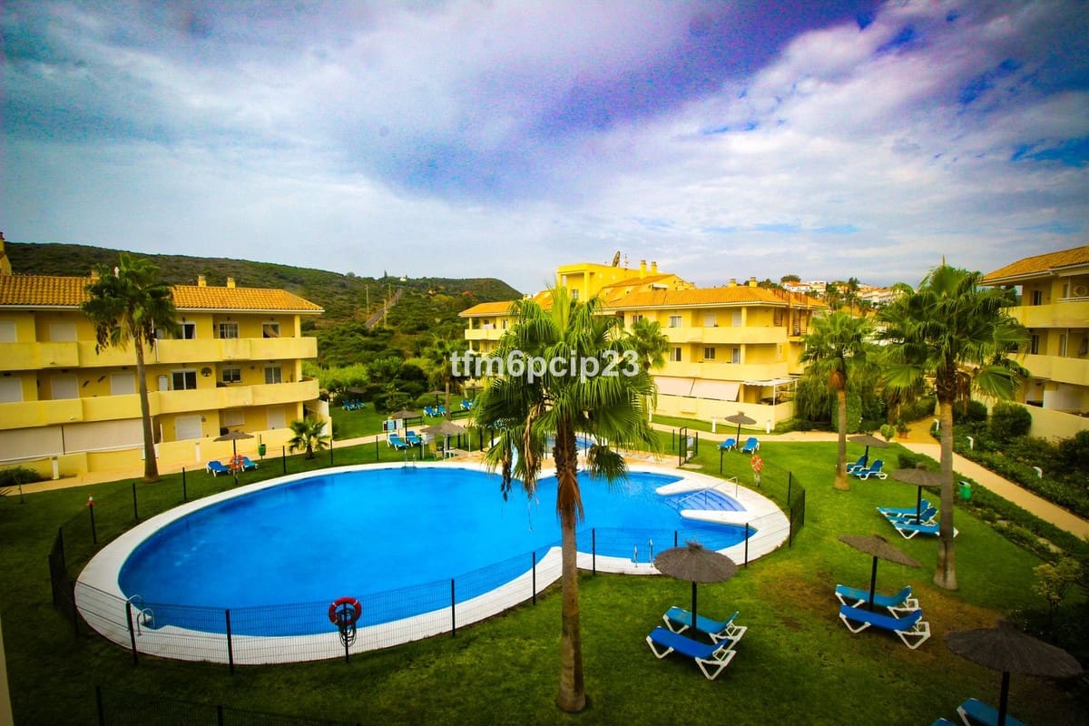 2 sypialnia Penthouse na sprzedaż w Manilva z basenem garażem - 225 000 € (Ref: 9288521)