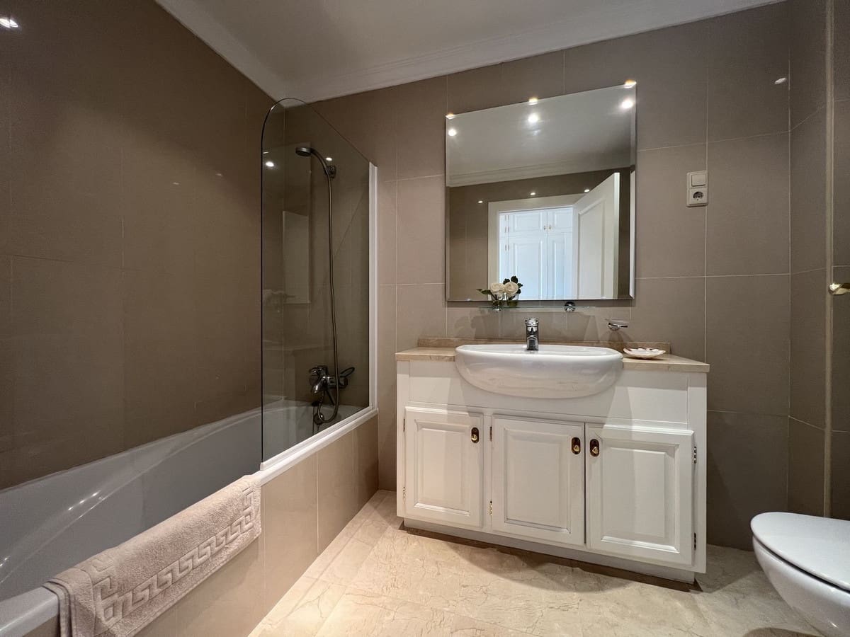 3 quarto Penthouse para venda em La Cala Hills com piscina garagem - 529 000 € (Ref: 9289300)