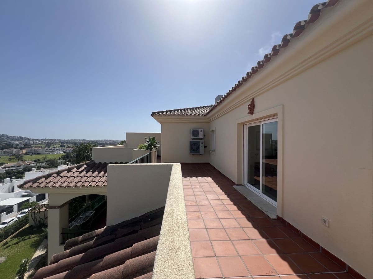 3 quarto Penthouse para venda em La Cala Hills com piscina garagem - 529 000 € (Ref: 9289300)