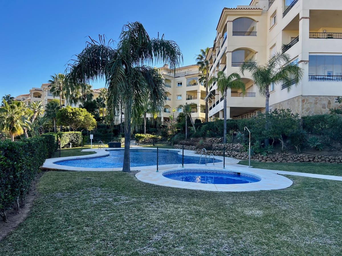 3 quarto Penthouse para venda em La Cala Hills com piscina garagem - 529 000 € (Ref: 9289300)