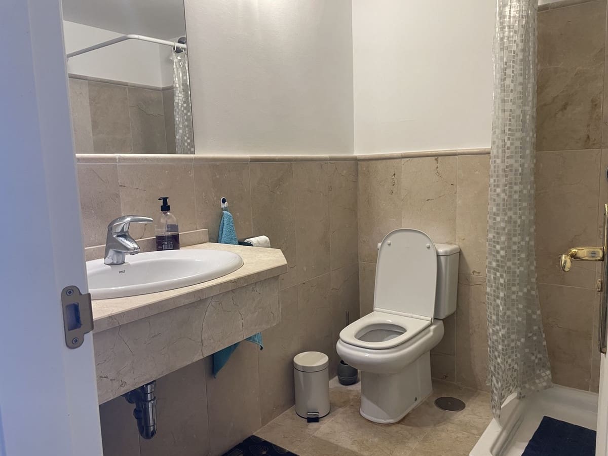 3 bedroom Apartment for sale in Estepona with pool garage - € 400,000 (Ref: 9289314)