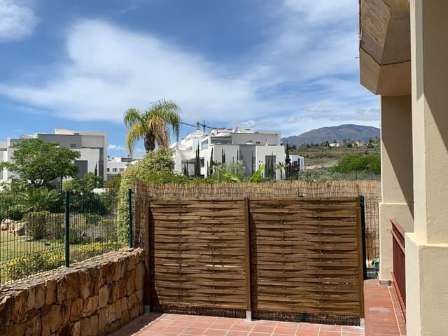 3 bedroom Apartment for sale in Estepona with pool garage - € 400,000 (Ref: 9289314)