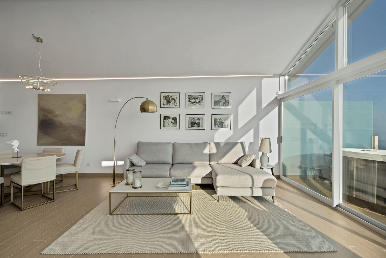 3 bedroom Apartment for sale in Fuengirola with pool garage - € 1,249,000 (Ref: 9289456)