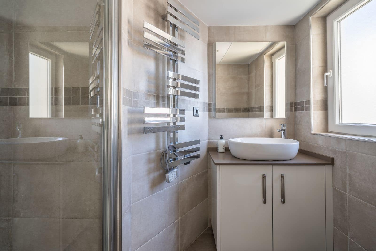 2 soveværelse Penthouse til salg i Estepona med swimmingpool garage - € 575.000 (Ref: 9289495)