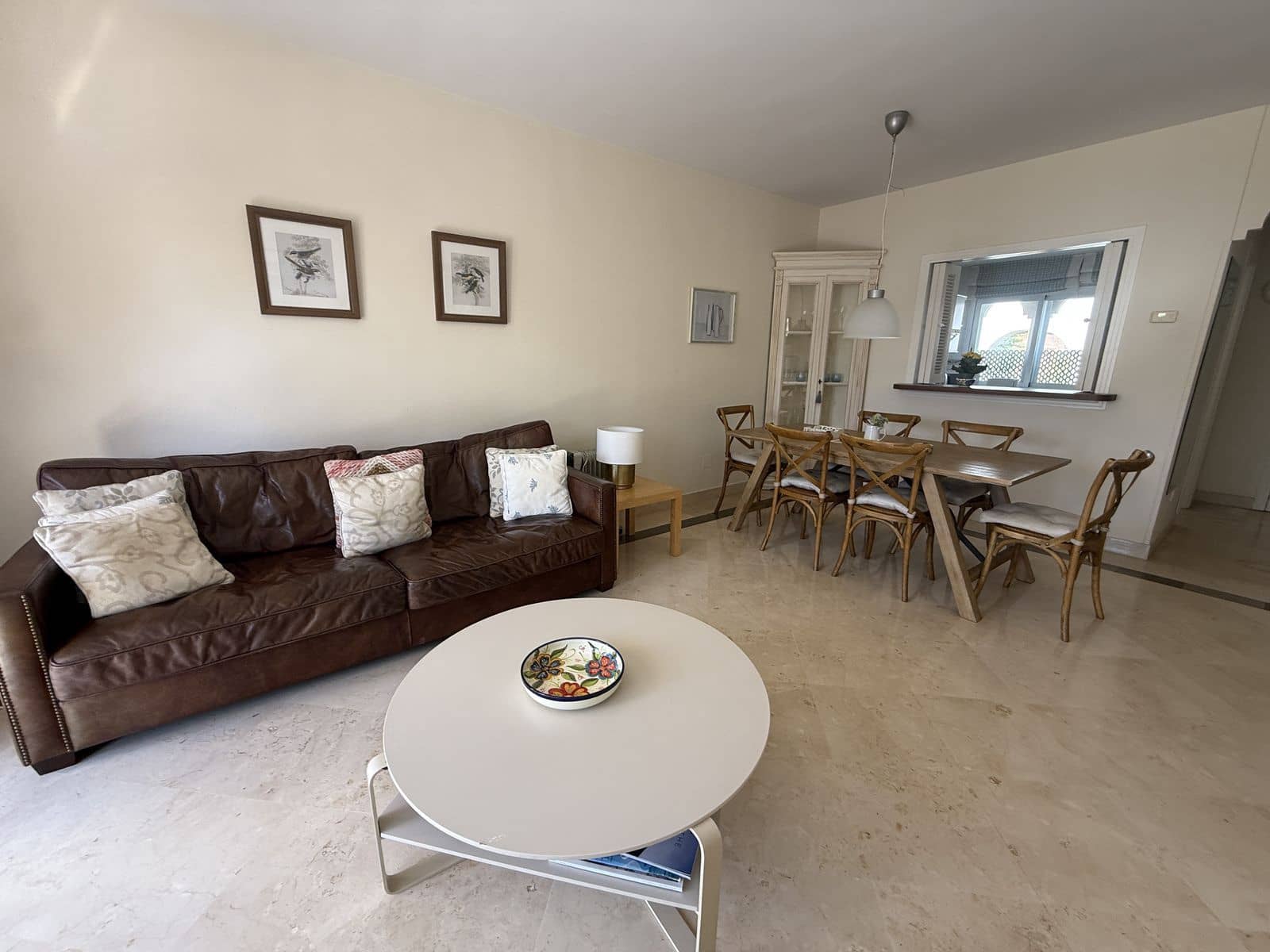 2 bedroom Apartment for sale in Estepona with pool - € 465,000 (Ref: 9290023)