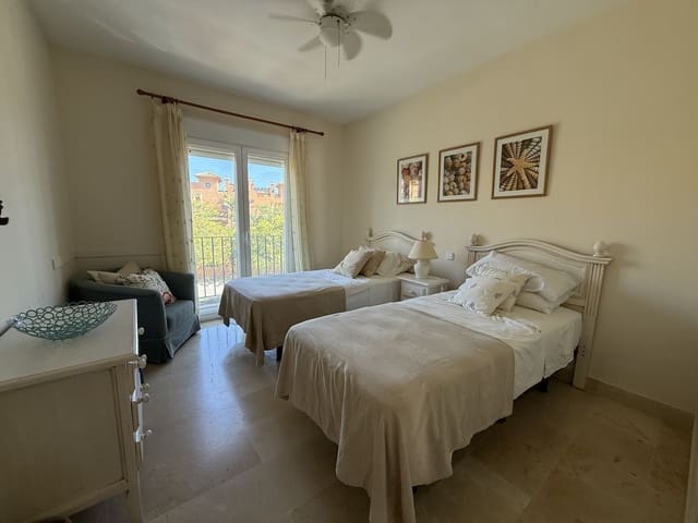 2 bedroom Apartment for sale in Estepona with pool - € 465,000 (Ref: 9290023)