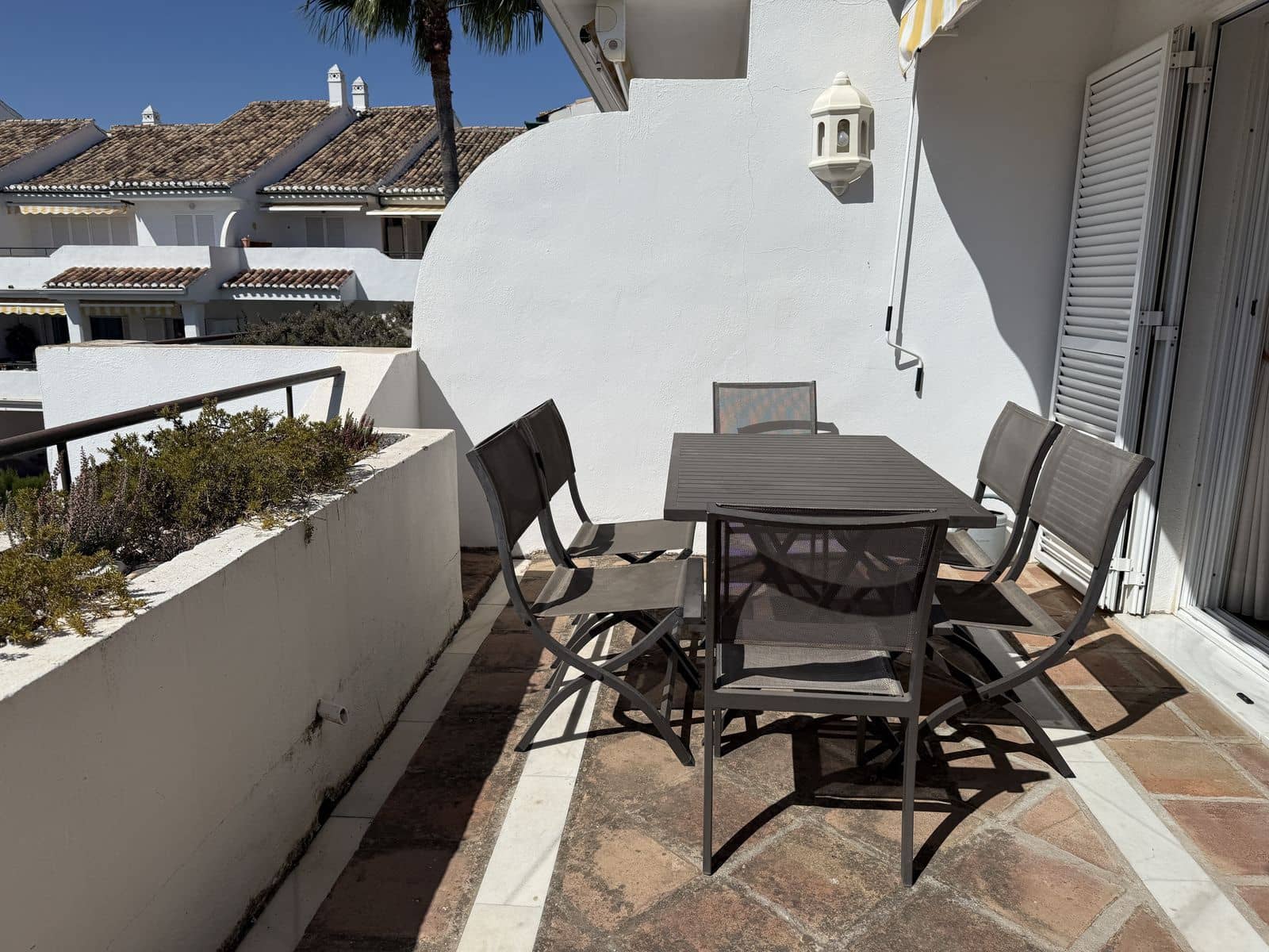 2 bedroom Apartment for sale in Estepona with pool - € 465,000 (Ref: 9290023)