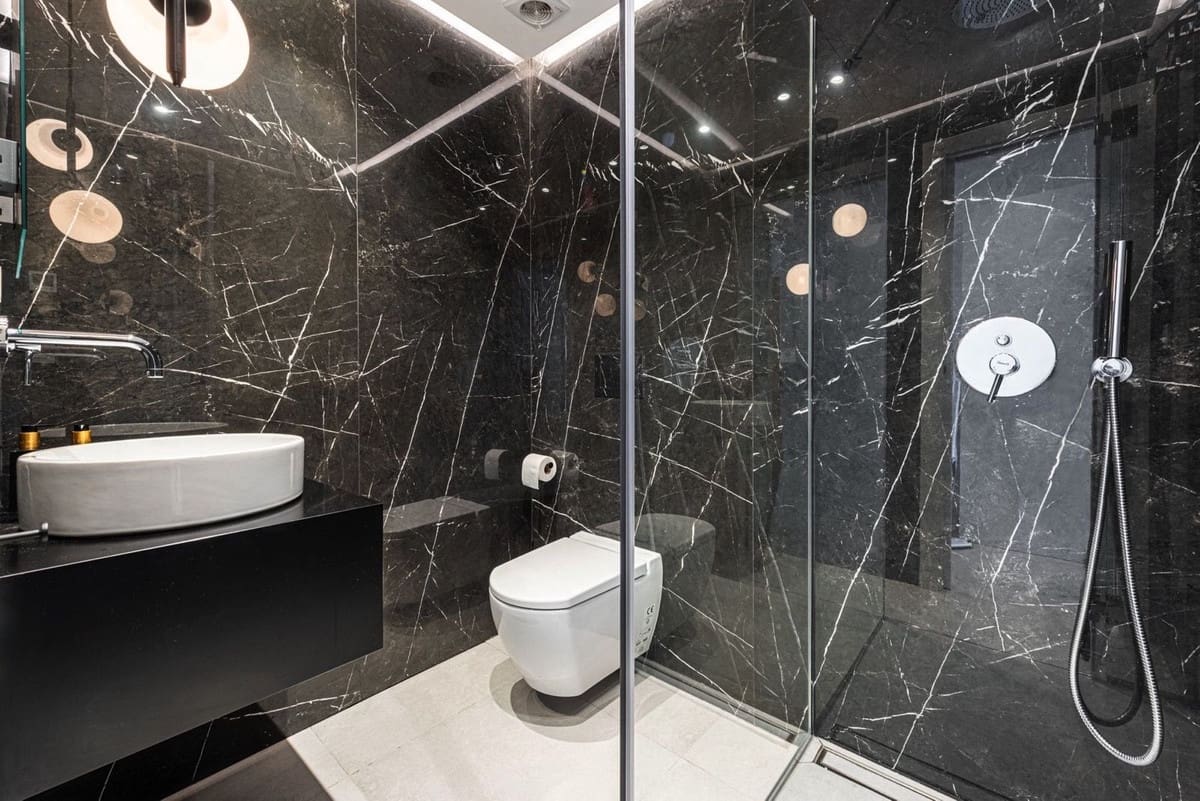 3 quarto Penthouse para venda em Marbella com piscina garagem - 1 030 000 € (Ref: 9290025)