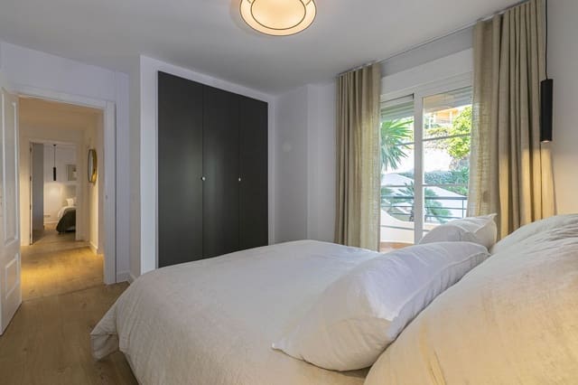 3 bedroom Apartment for sale in Nueva Andalucia, Marbella with pool garage - € 620,000 (Ref: 9290911)