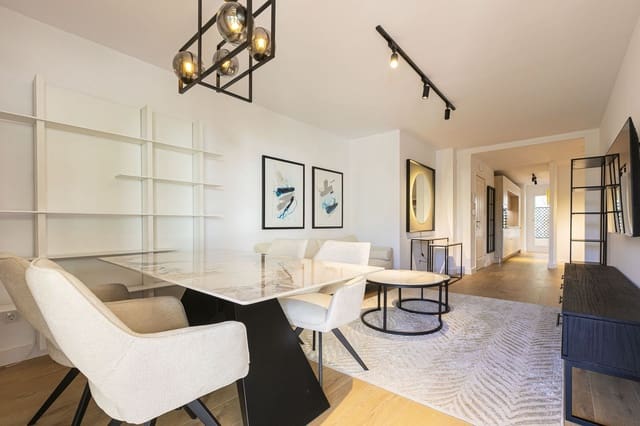 3 bedroom Apartment for sale in Nueva Andalucia, Marbella with pool garage - € 620,000 (Ref: 9290911)