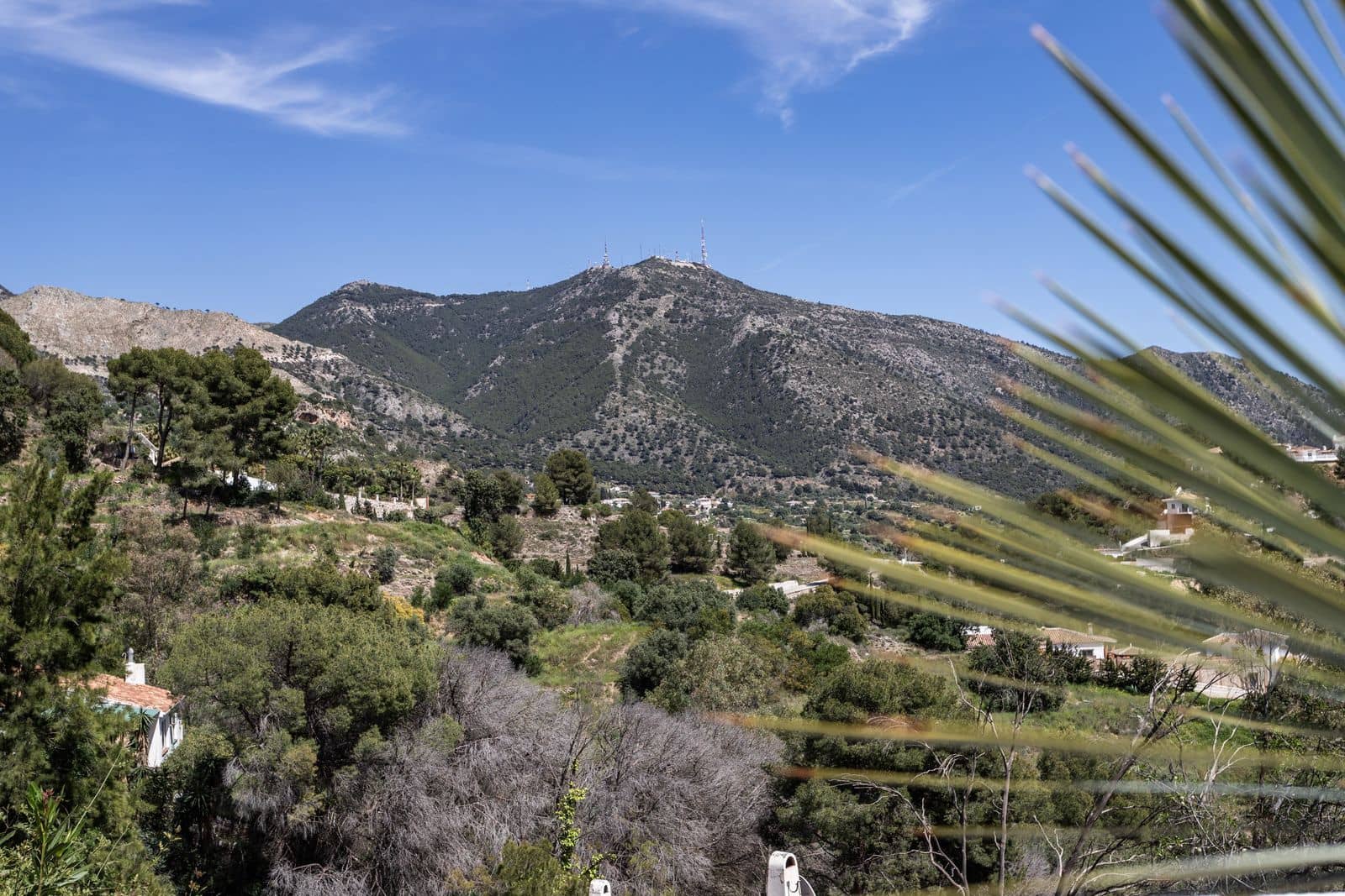 3 bedroom Villa for sale in Mijas with pool garage - € 1,445,000 (Ref: 9290925)