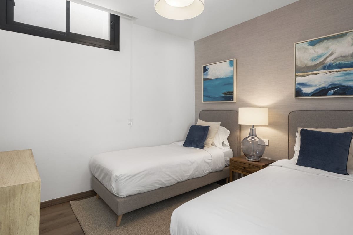 5 makuuhuone Paritalo myytävänä paikassa Cabopino mukana uima-altaan 
autotalli - 1 495 000 € (Ref: 9290926)