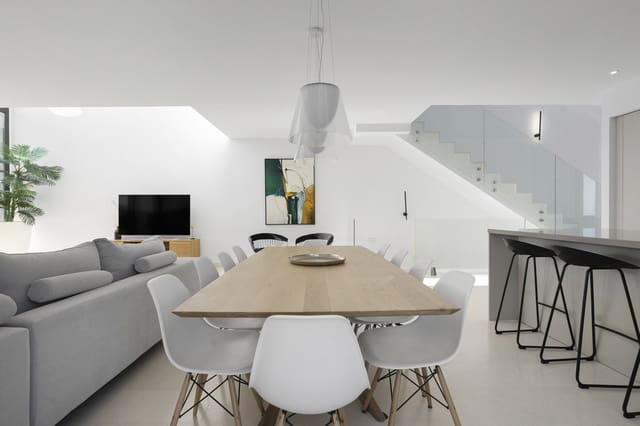 5 soverom Kjedet enebolig til salgs i Cabopino, Marbella med svømmebasseng garasje - € 1 495 000 (Ref: 9290926)