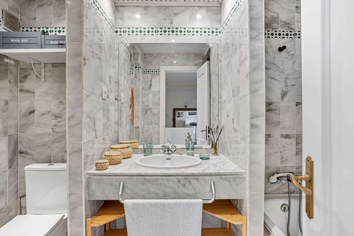 3 sypialnia Dom na sprzedaż w Golden Mile z basenem garażem - 880 000 € (Ref: 9290927)