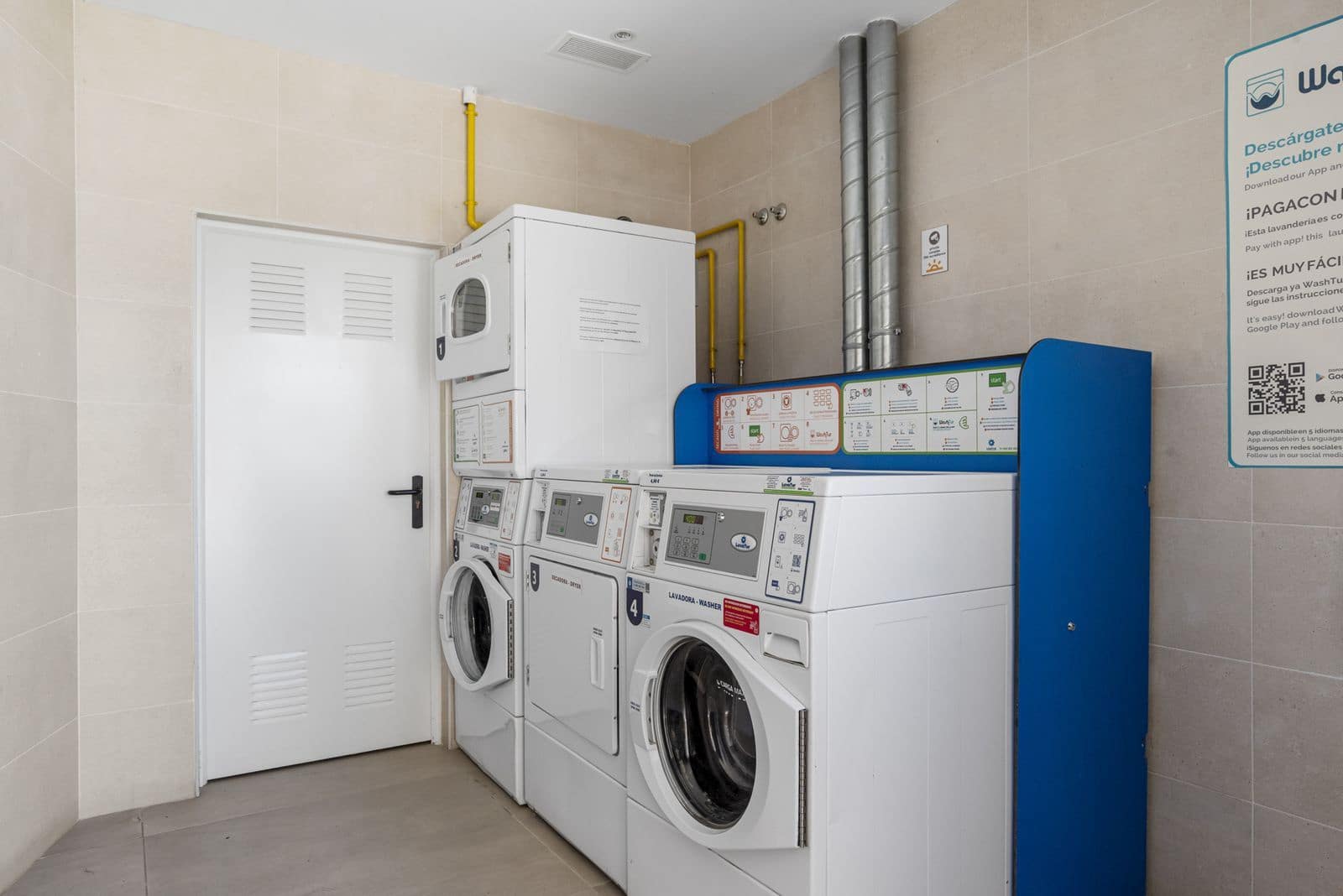 2 bedroom Apartment for sale in Mijas with pool garage - € 399,000 (Ref: 9290929)