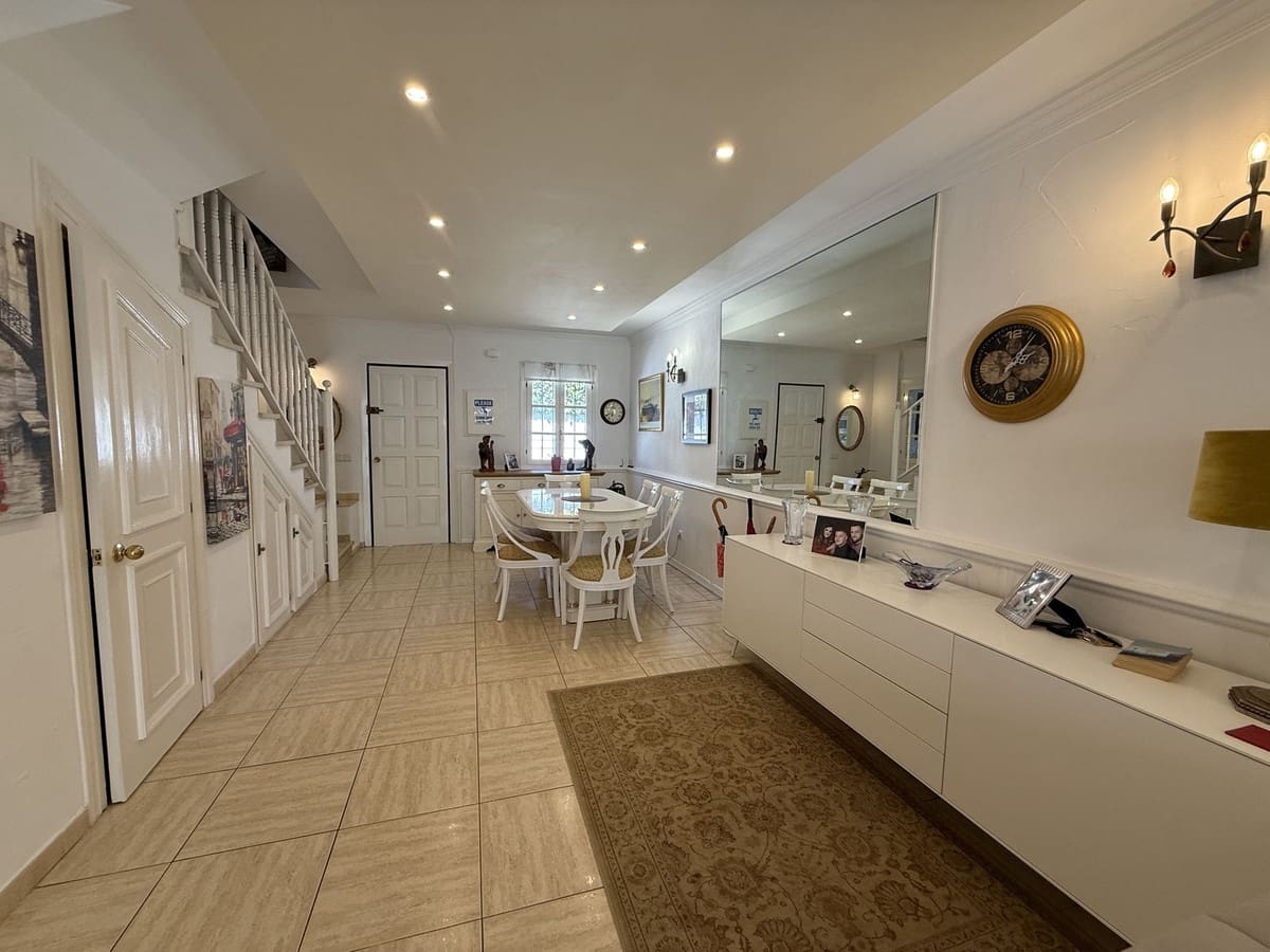 2 sypialnia Dom blizniak na sprzedaż w Benamara z basenem garażem - 450 000 € (Ref: 9290930)