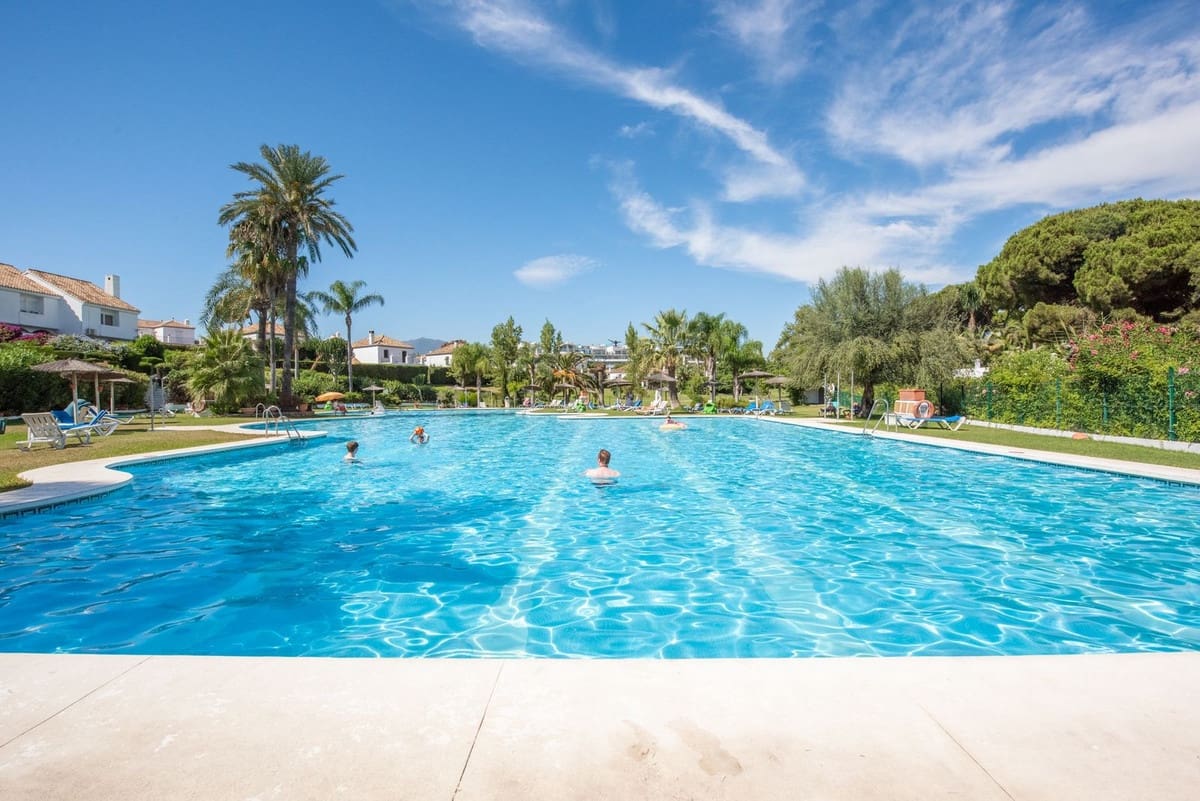 2 sypialnia Dom blizniak na sprzedaż w Benamara z basenem garażem - 450 000 € (Ref: 9290930)