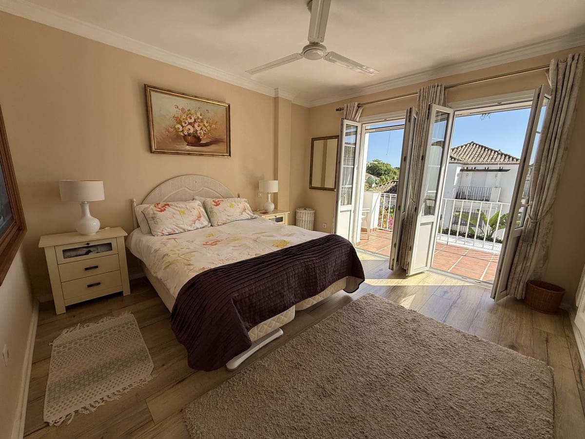 2 sypialnia Dom blizniak na sprzedaż w Benamara z basenem garażem - 450 000 € (Ref: 9290930)