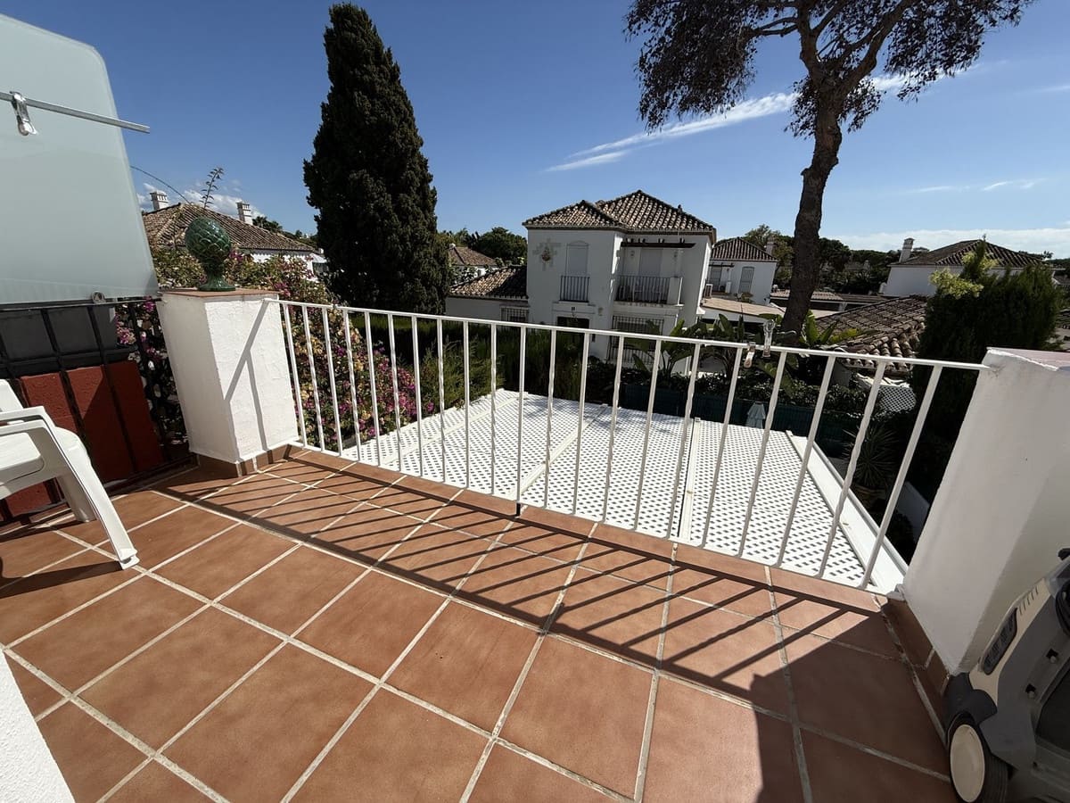 2 sypialnia Dom blizniak na sprzedaż w Benamara z basenem garażem - 450 000 € (Ref: 9290930)