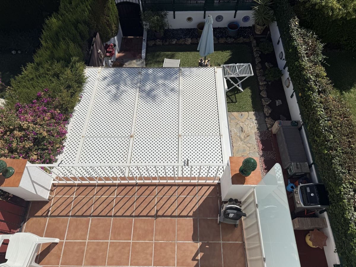 2 sypialnia Dom blizniak na sprzedaż w Benamara z basenem garażem - 450 000 € (Ref: 9290930)