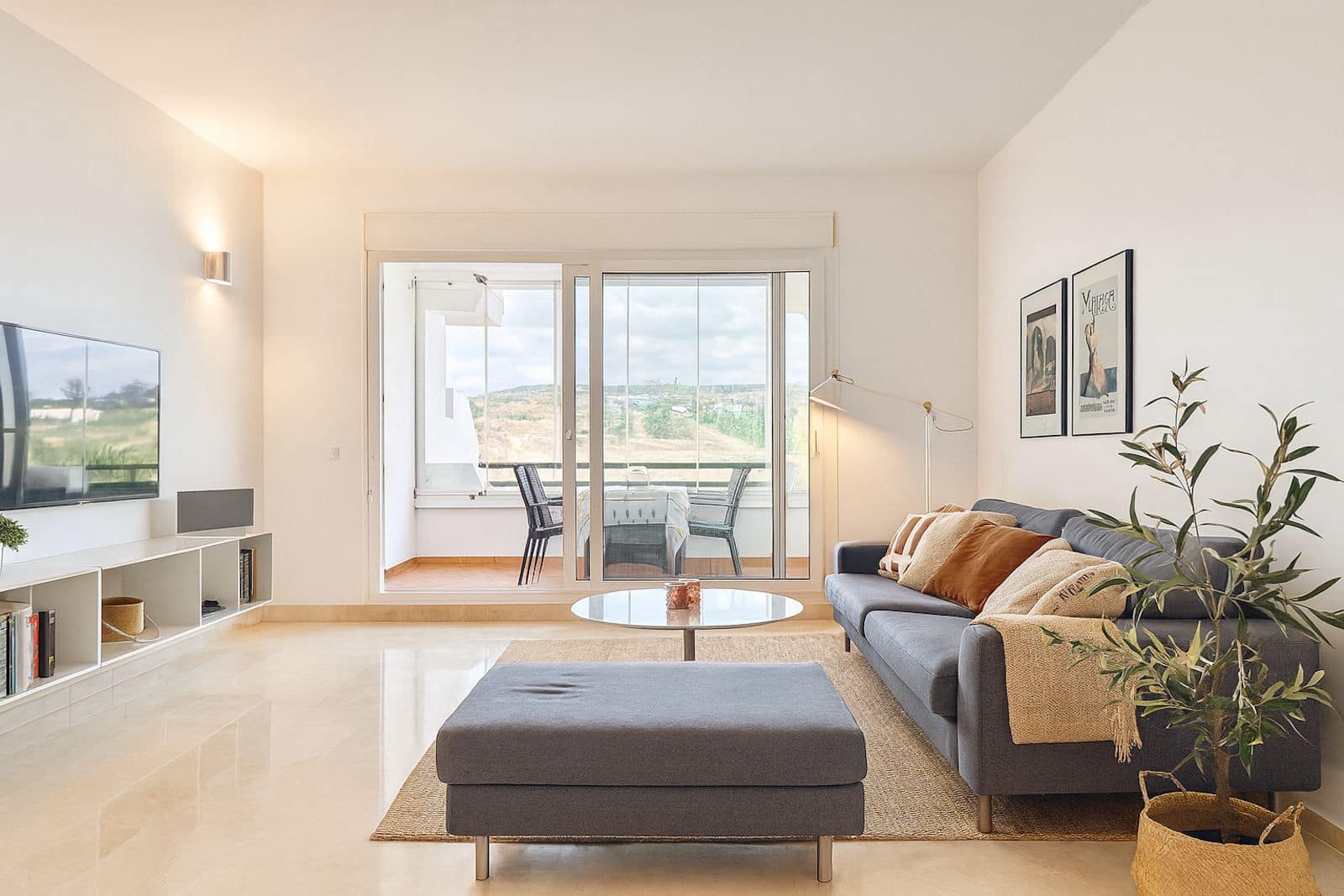 3 bedroom Apartment for sale in Cerro del Aguila with pool garage - € 380,000 (Ref: 9290932)