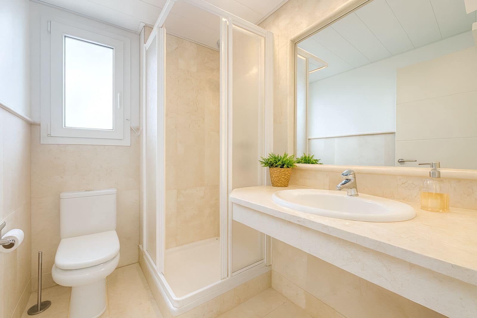 3 bedroom Apartment for sale in Cerro del Aguila with pool garage - € 380,000 (Ref: 9290932)