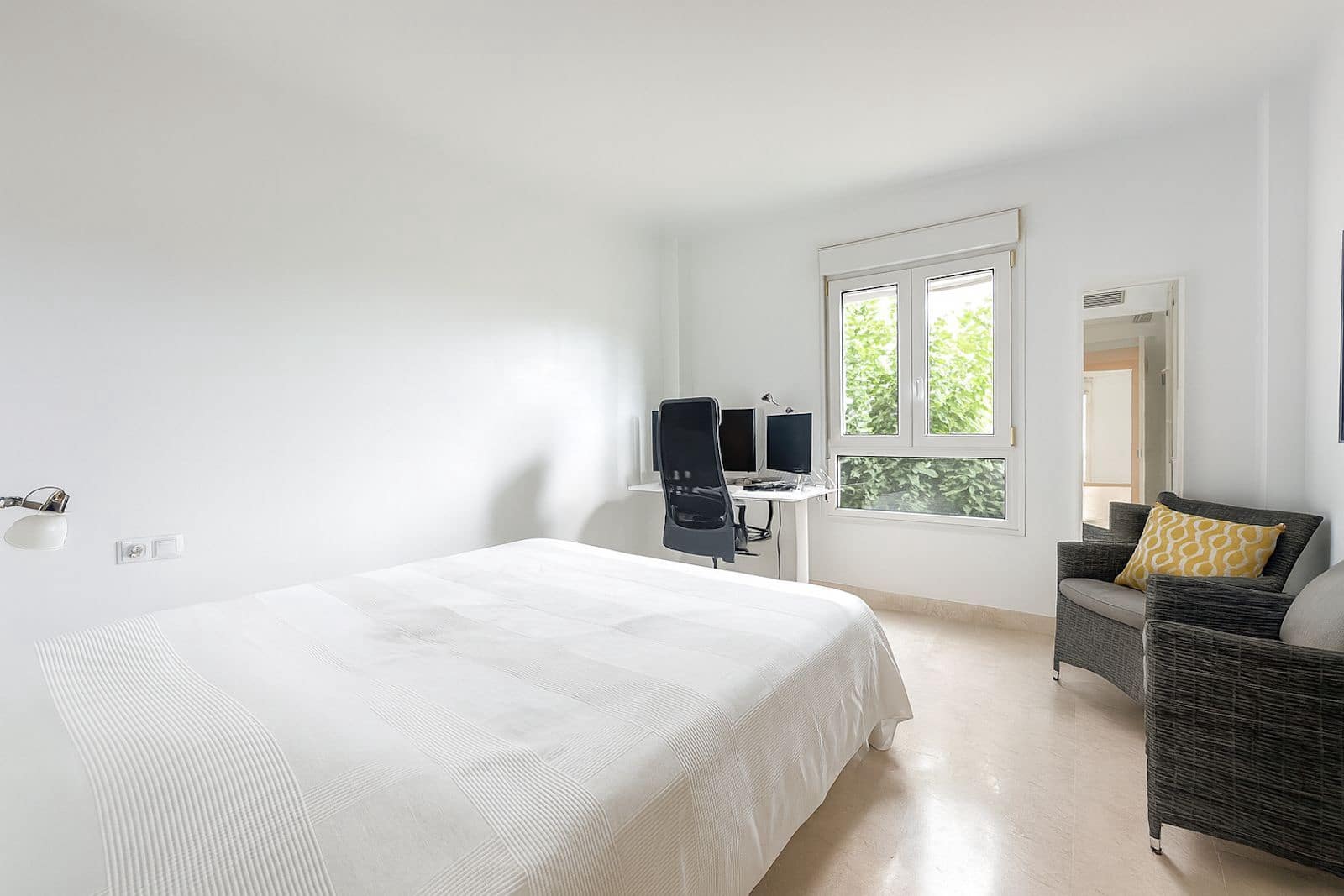 3 bedroom Apartment for sale in Cerro del Aguila with pool garage - € 380,000 (Ref: 9290932)