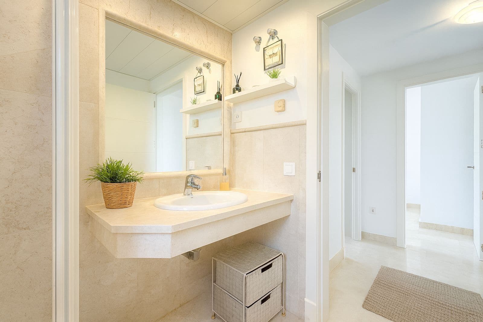 3 bedroom Apartment for sale in Cerro del Aguila with pool garage - € 380,000 (Ref: 9290932)