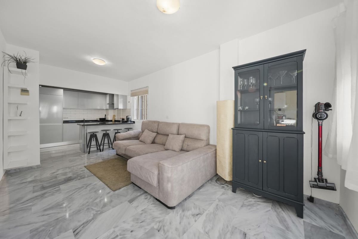 2 slaapkamer Appartement te koop in Benalmadena met zwembad garage - € 295.000 (Ref: 9297846)