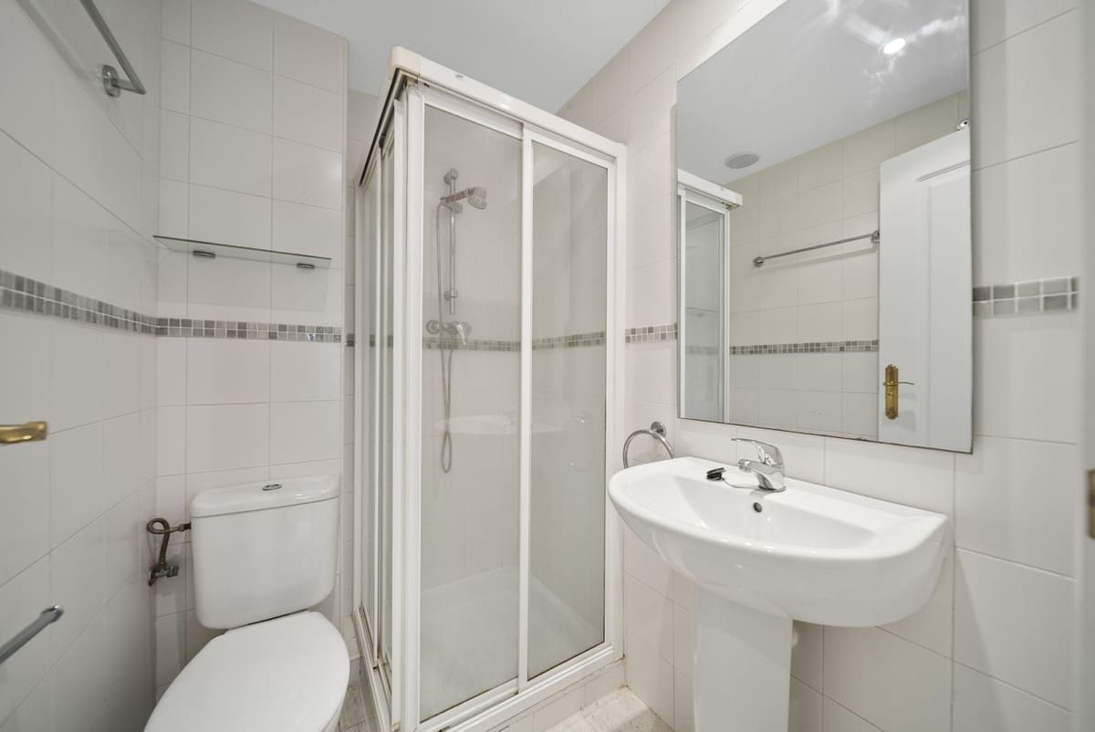 2 slaapkamer Appartement te koop in Benalmadena met zwembad garage - € 295.000 (Ref: 9297846)