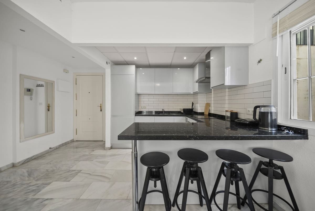 2 slaapkamer Appartement te koop in Benalmadena met zwembad garage - € 295.000 (Ref: 9297846)