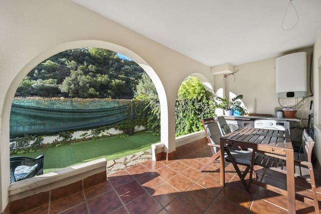 2 slaapkamer Appartement te koop in Benalmádena pueblo, Benalmádena met zwembad garage - € 295.000 (Ref: 9297846)