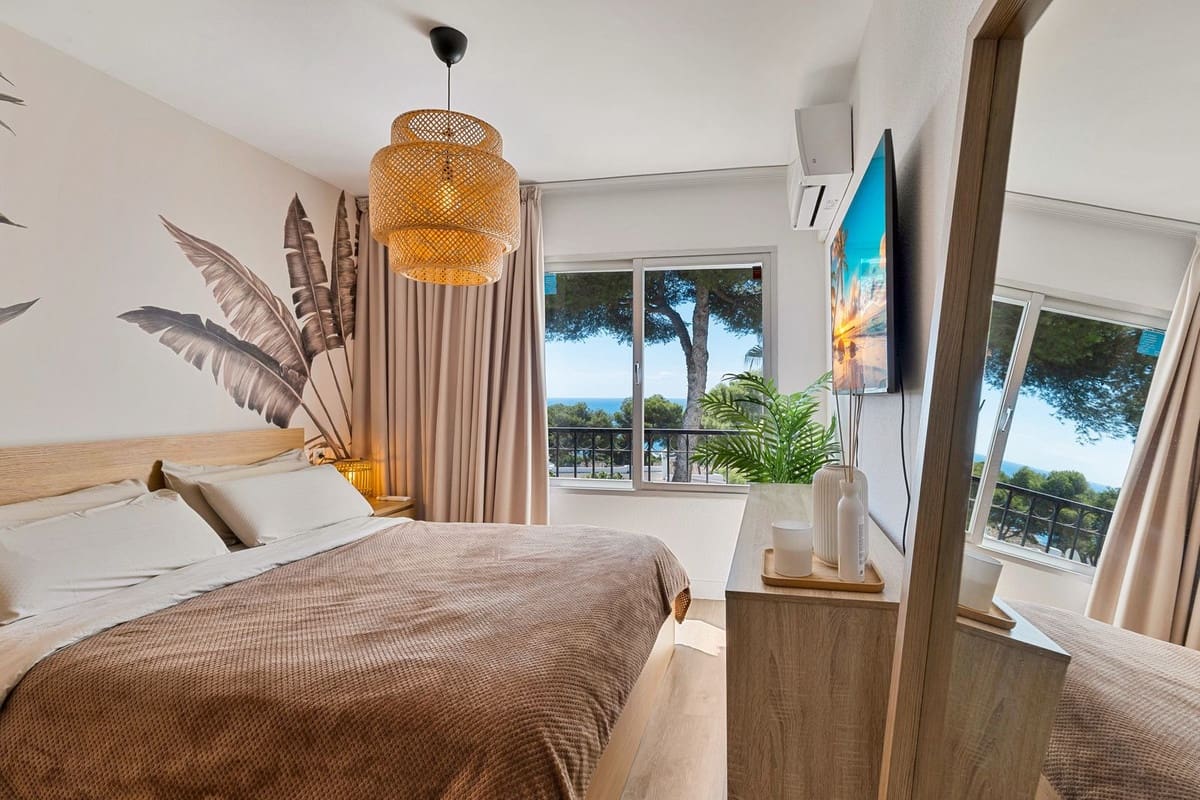 2 soveværelse Lejlighed til salg i Mijas Costa med swimmingpool - € 385.000 (Ref: 9297849)