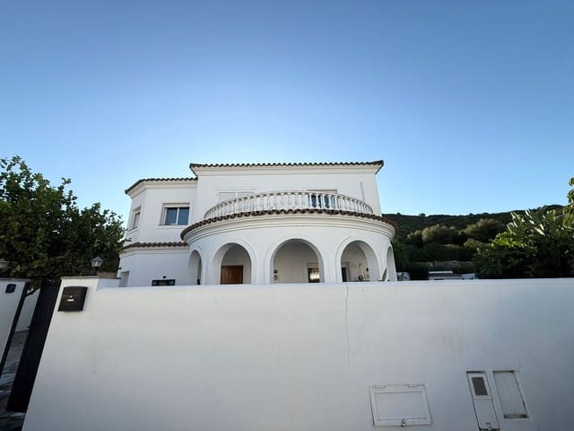 5 chambre Villa/Maison à vendre à Casares avec piscine garage - 749 000 € (Ref: 9297882)
