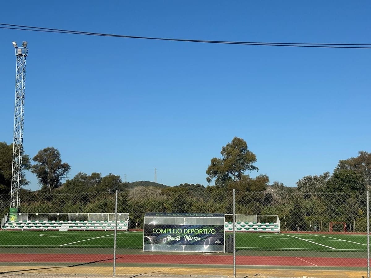 5 chambre Villa/Maison à vendre à Casares avec piscine garage - 749 000 € (Ref: 9297882)