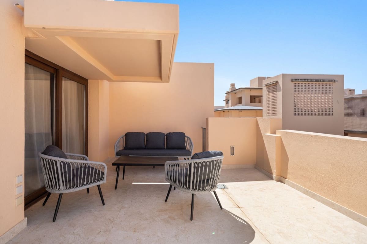 4 sovrum Takvåning till salu i New Golden Mile med pool garage - 1 050 000 € (Ref: 9297884)