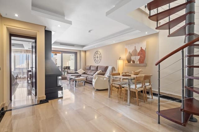 4 sovrum Takvåning till salu i New Golden Mile, Estepona med pool garage - 1 050 000 € (Ref: 9297884)