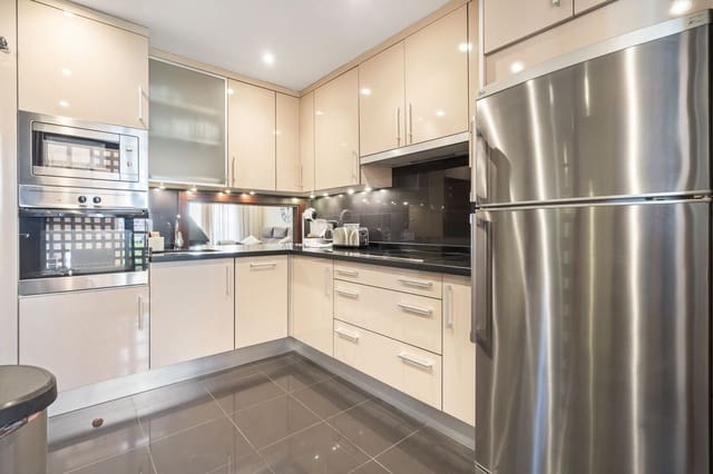 4 sovrum Takvåning till salu i New Golden Mile, Estepona med pool garage - 1 050 000 € (Ref: 9297884)