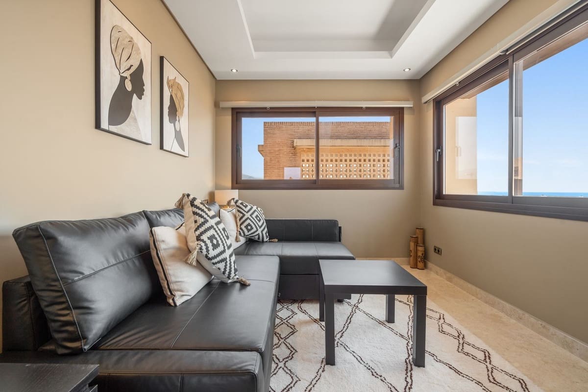 4 sovrum Takvåning till salu i New Golden Mile med pool garage - 1 050 000 € (Ref: 9297884)