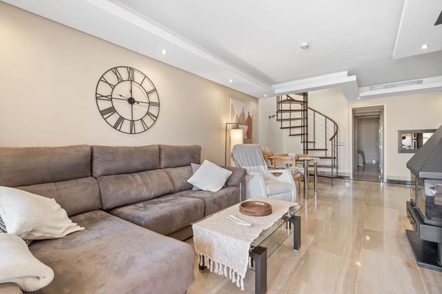 4 sovrum Takvåning till salu i New Golden Mile, Estepona med pool garage - 1 050 000 € (Ref: 9297884)