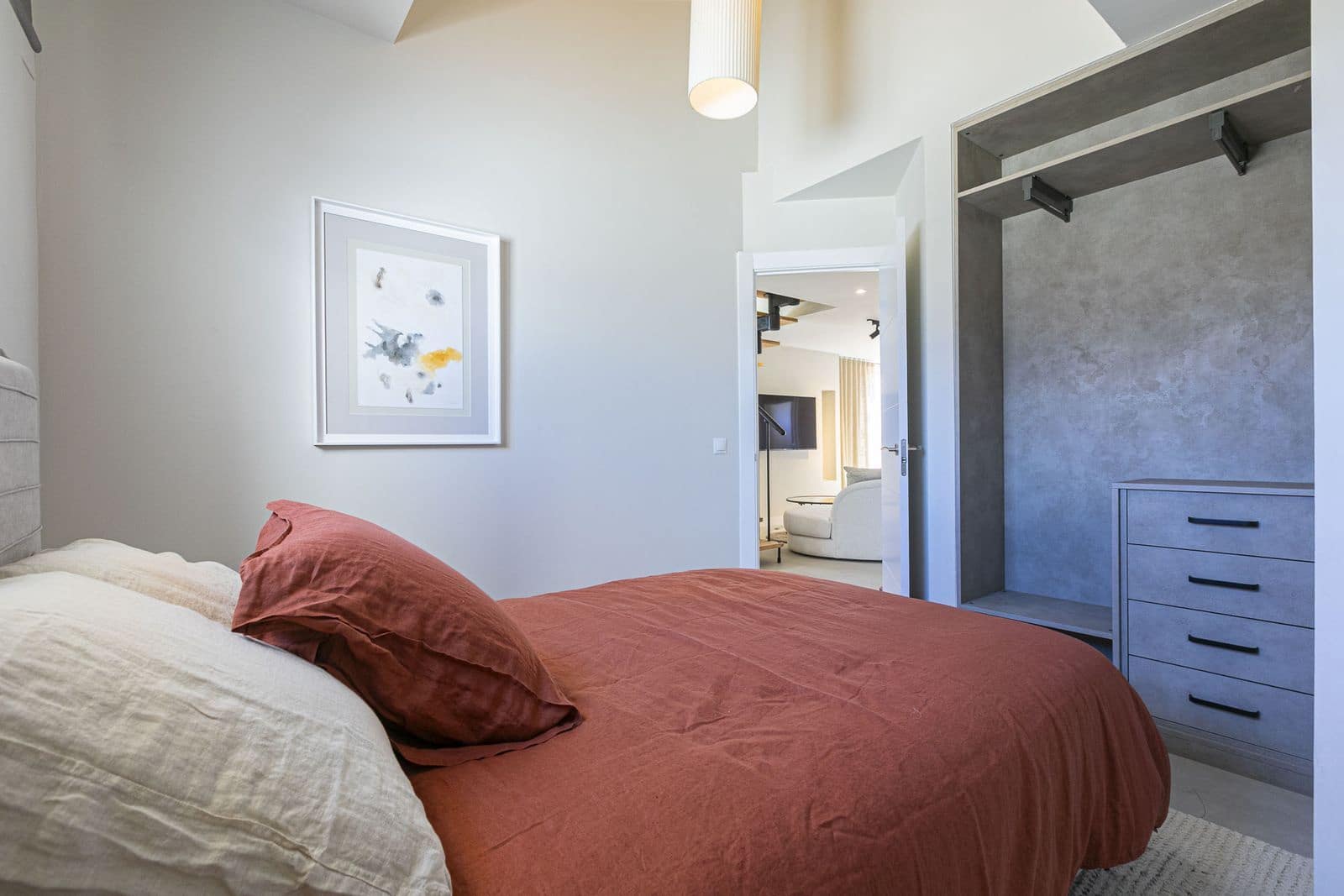 3 sypialnia Penthouse na sprzedaż w Nueva Andalucia z basenem garażem - 755 000 € (Ref: 9298725)