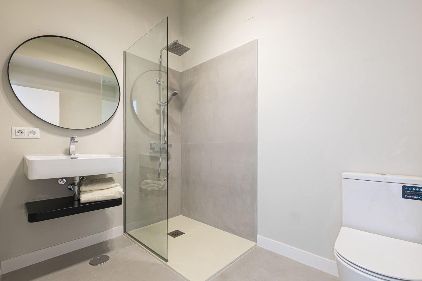 3 sypialnia Penthouse na sprzedaż w Nueva Andalucia z basenem garażem - 755 000 € (Ref: 9298725)