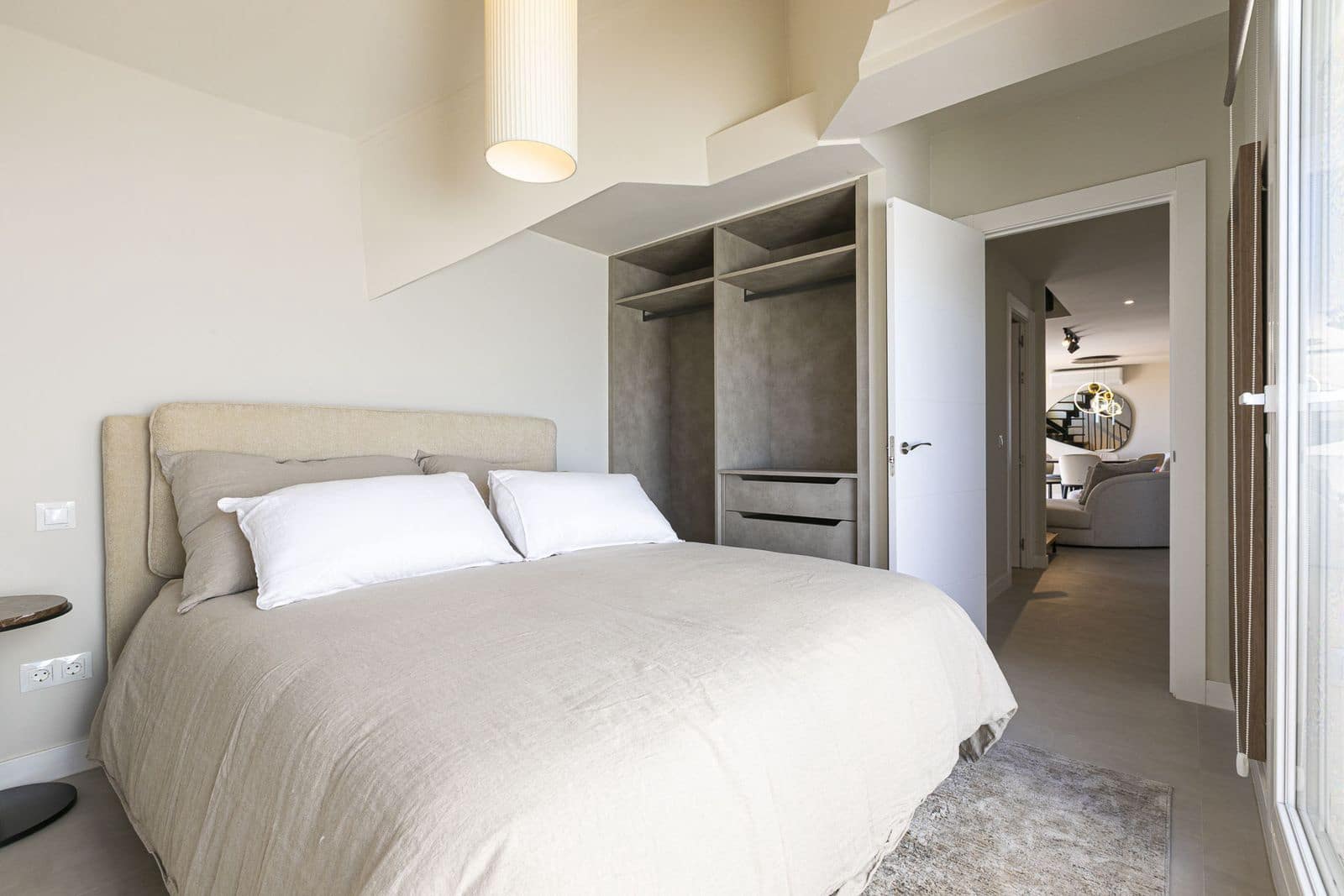 3 sypialnia Penthouse na sprzedaż w Nueva Andalucia z basenem garażem - 755 000 € (Ref: 9298725)