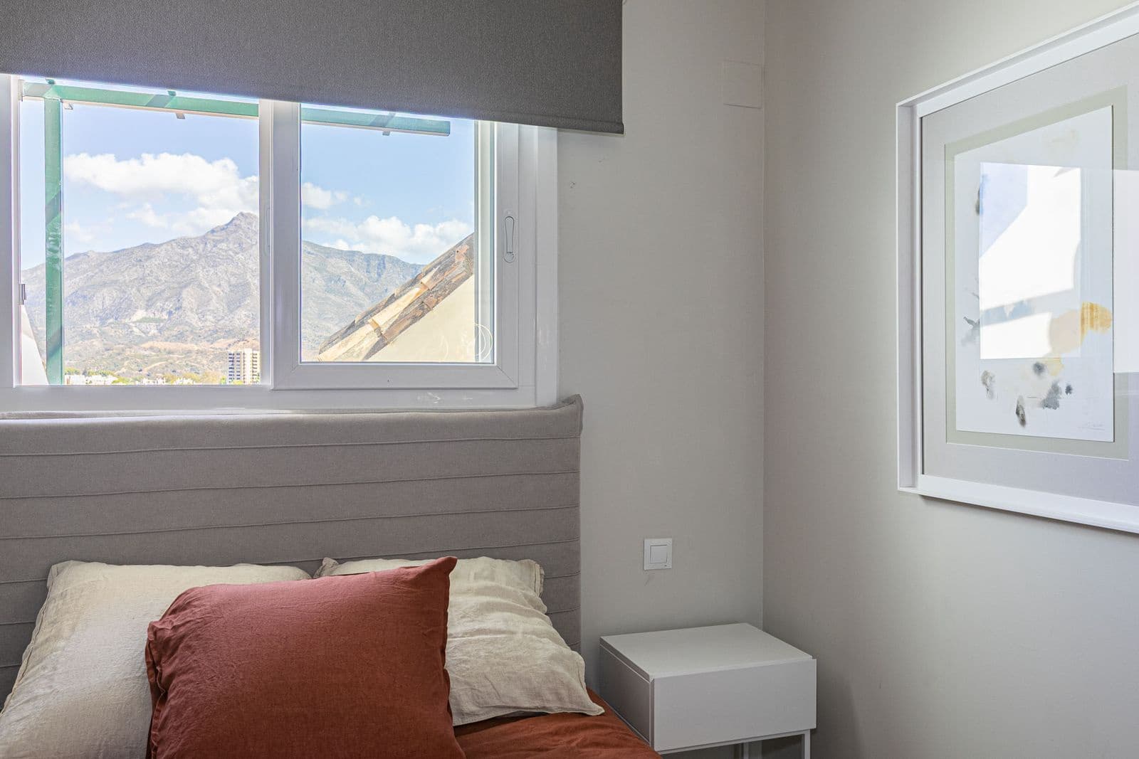 3 sypialnia Penthouse na sprzedaż w Nueva Andalucia z basenem garażem - 755 000 € (Ref: 9298725)