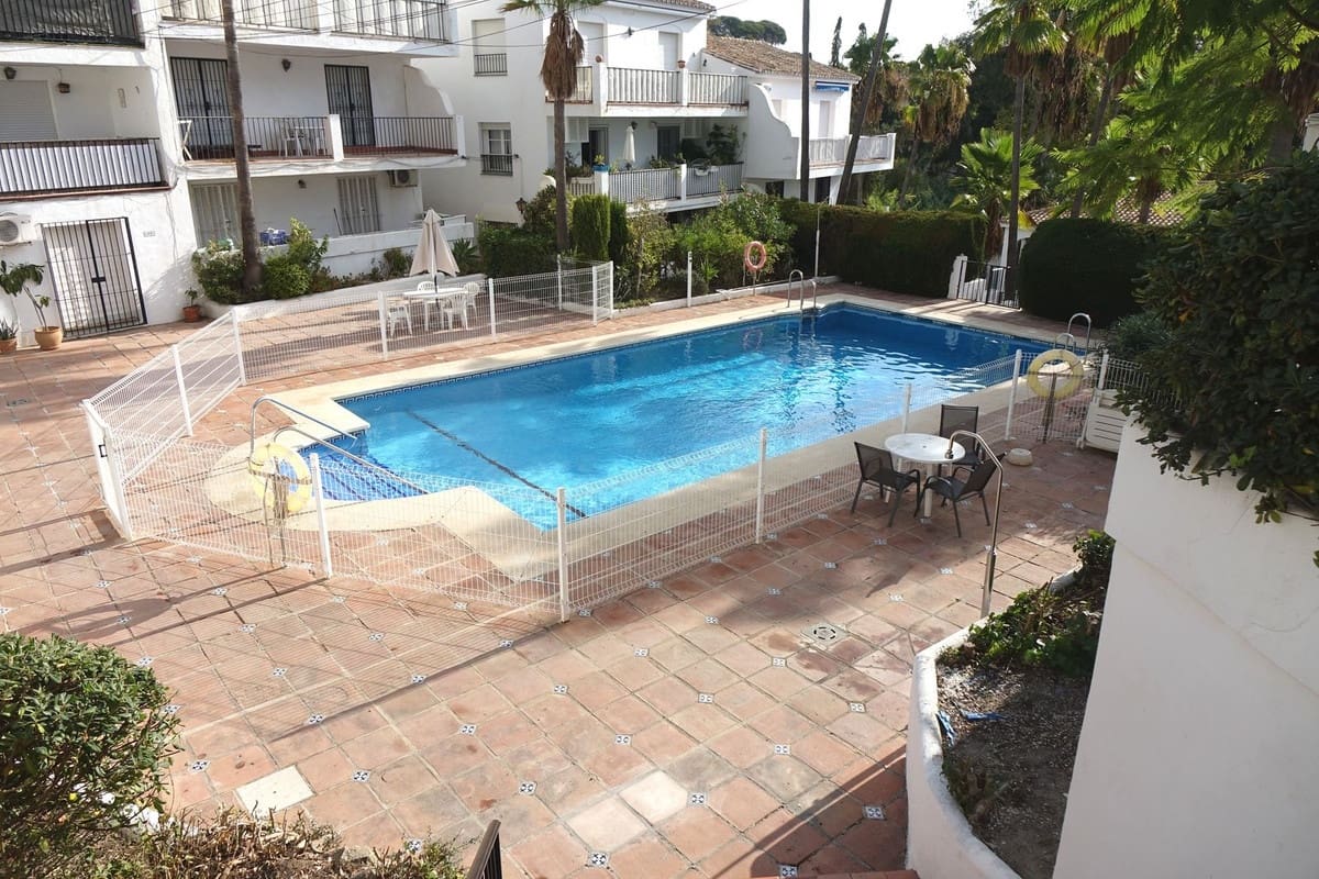 Apartment for sale in Mijas with pool - € 219,000 (Ref: 9298748)