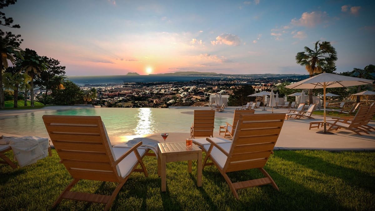 2 soverom Penthouse til salgs i El Paraiso med svømmebasseng garasje - € 690 000 (Ref: 9322820)