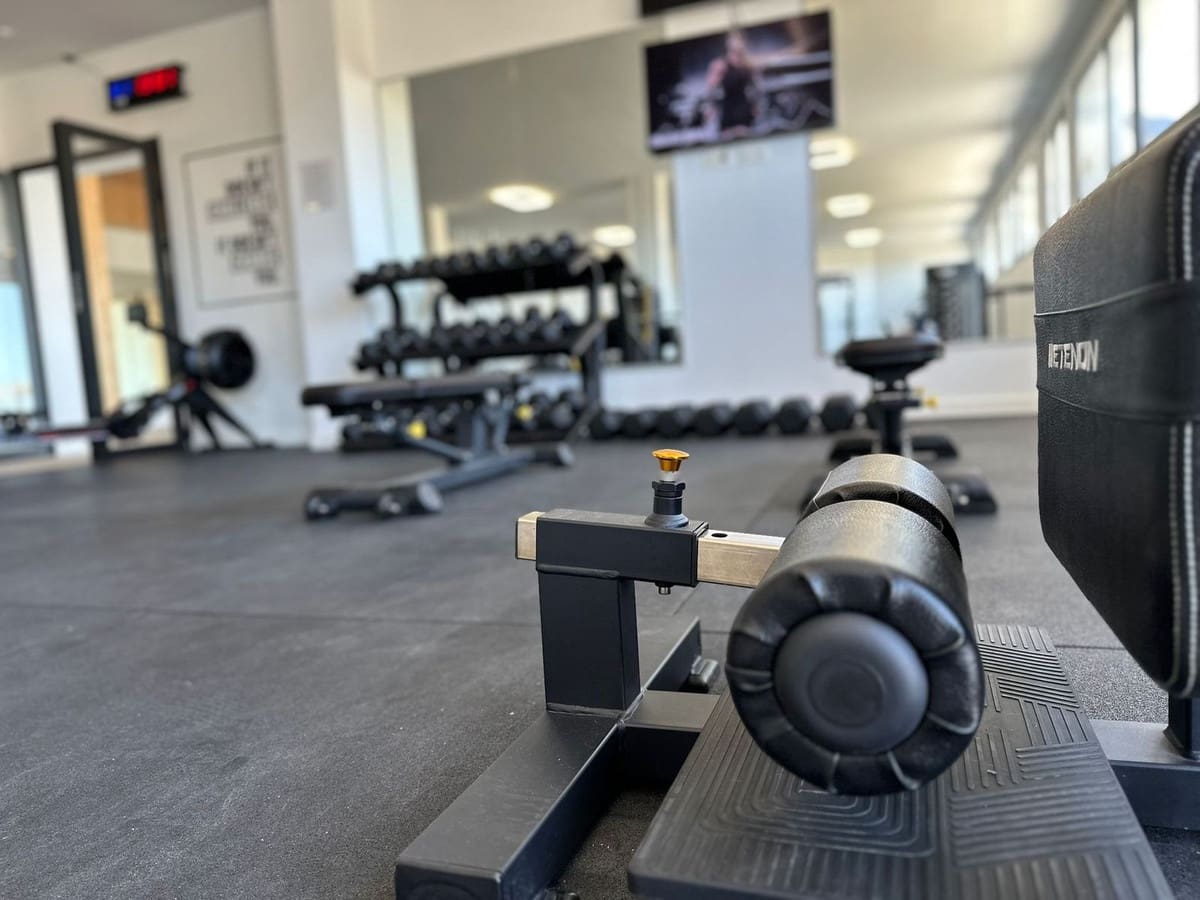 2 soverom Penthouse til salgs i El Paraiso med svømmebasseng garasje - € 690 000 (Ref: 9322820)