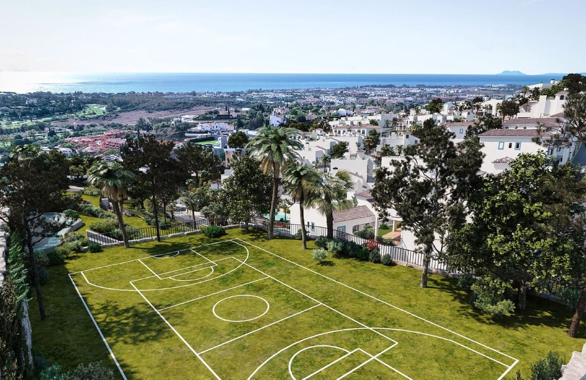 2 soverom Penthouse til salgs i El Paraiso med svømmebasseng garasje - € 690 000 (Ref: 9322820)